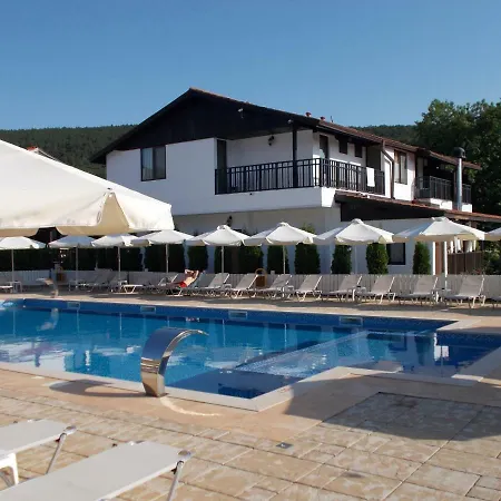 Casa de hóspedes Bukor Shtepi 4*